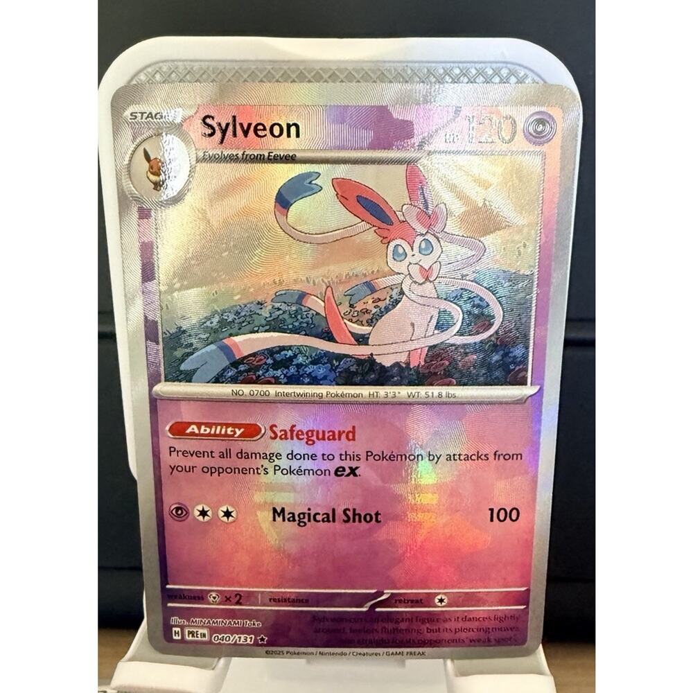 Pokémon TCG Sylveon Master Ball Pattern Holo 040/131 Prismatic Evolutions 120